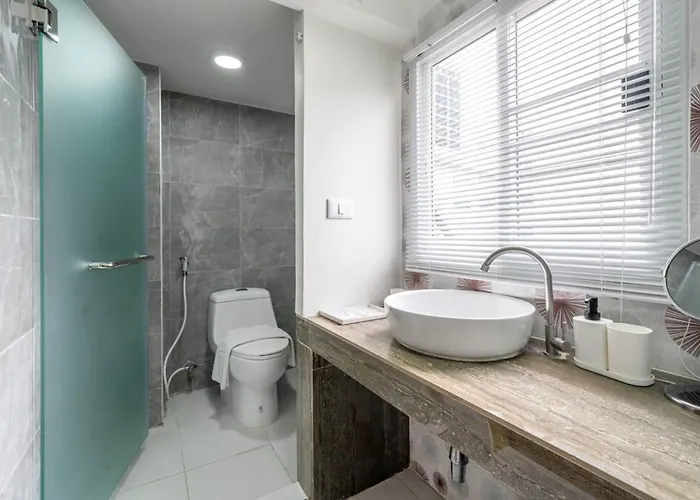 The Ram Hotel 4*